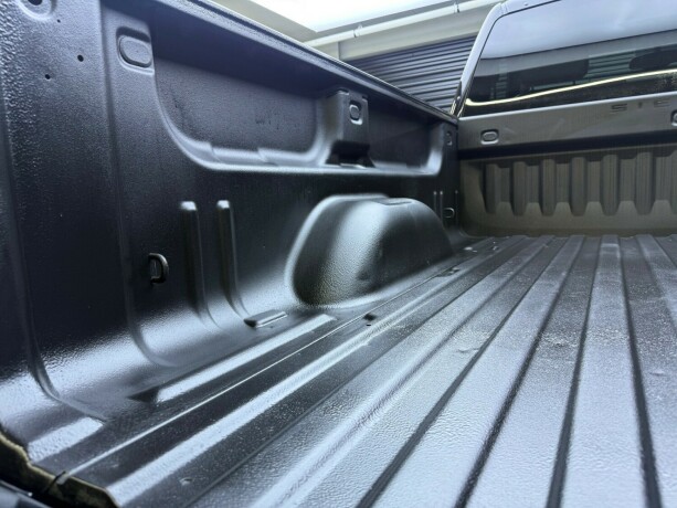 gmc-sierra-bensin-2008-big-20