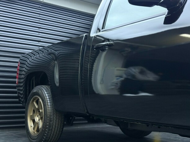 gmc-sierra-bensin-2008-big-8