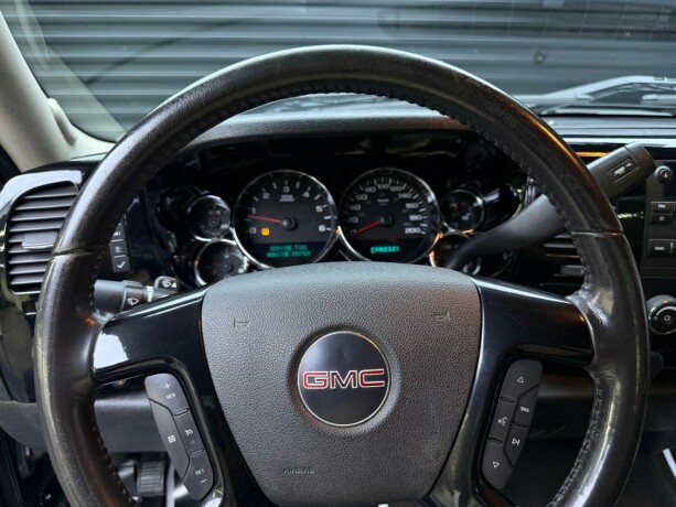 gmc-sierra-bensin-2008-big-12