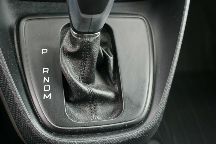 ford-transit-connect-diesel-2023-big-18