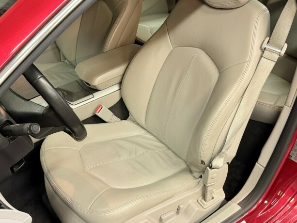 cadillac-cts-bensin-2011-big-17