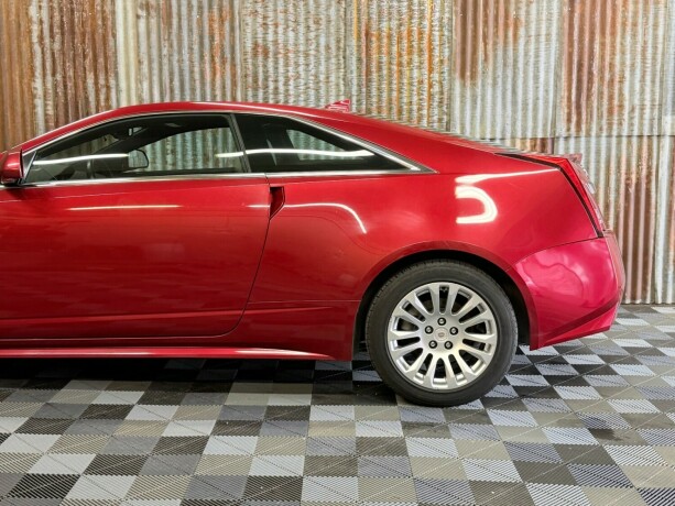 cadillac-cts-bensin-2011-big-11