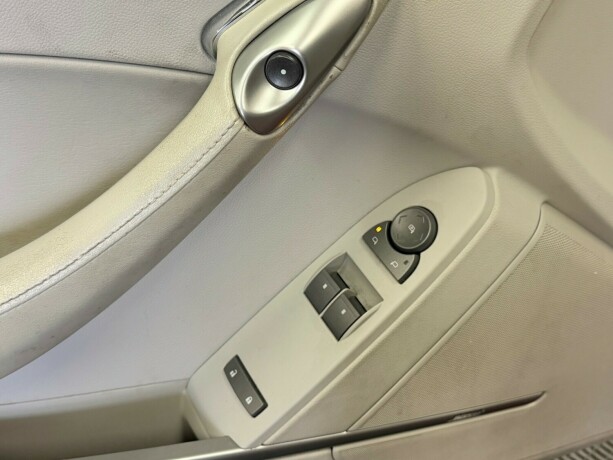 cadillac-cts-bensin-2011-big-20