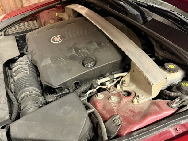 cadillac-cts-bensin-2011-big-41