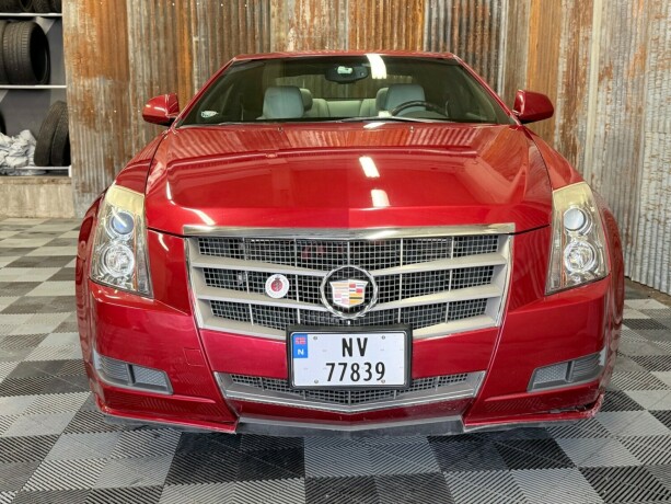 cadillac-cts-bensin-2011-big-7
