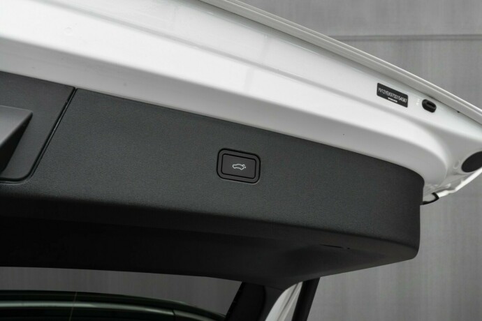 volvo-ex30-elektrisitet-2025-big-35