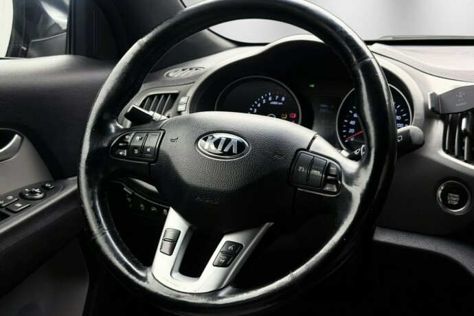 kia-sportage-bensin-2014-big-16