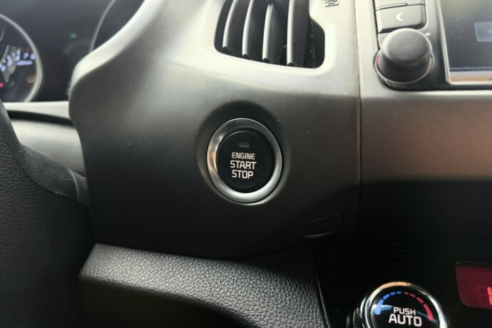 kia-sportage-bensin-2014-big-20