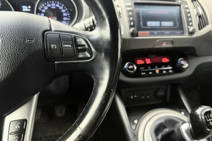 kia-sportage-bensin-2014-big-19
