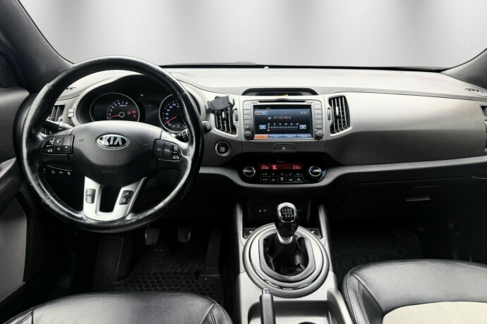 kia-sportage-bensin-2014-big-14
