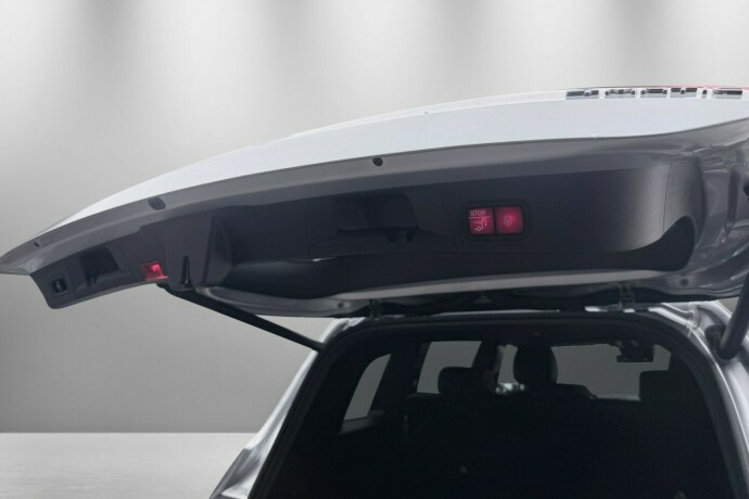 mercedes-benz-eqb300-elektrisitet-2024-big-13