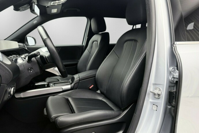 mercedes-benz-eqb300-elektrisitet-2024-big-18