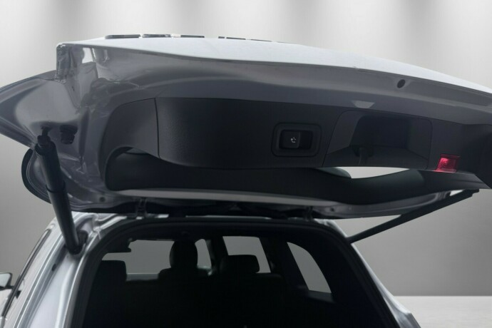 mercedes-benz-eqb300-elektrisitet-2024-big-14