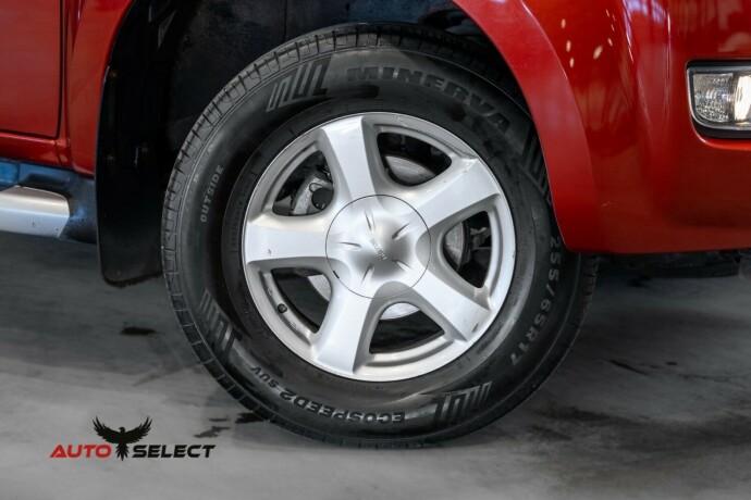 isuzu-d-max-diesel-2015-big-2