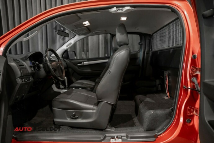 isuzu-d-max-diesel-2015-big-20