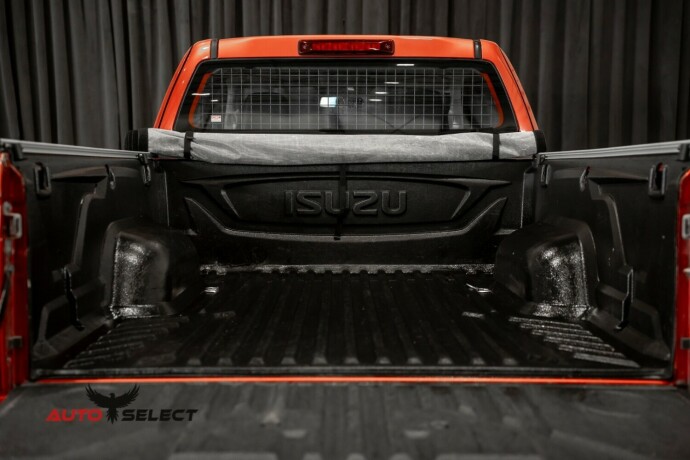 isuzu-d-max-diesel-2015-big-9
