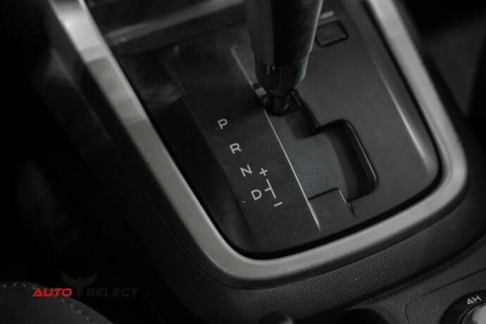 isuzu-d-max-diesel-2015-big-30