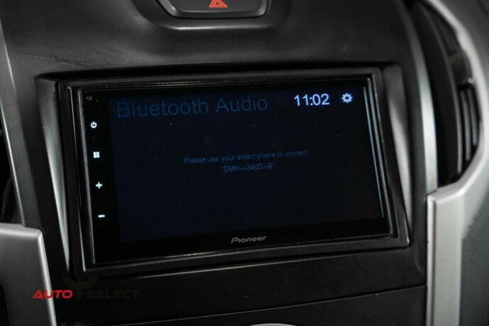 isuzu-d-max-diesel-2015-big-38