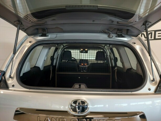 toyota-land-cruiser-diesel-2021-big-21