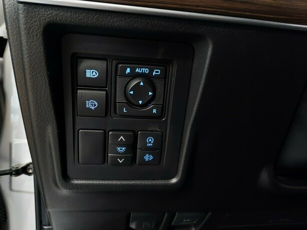 toyota-land-cruiser-diesel-2021-big-23