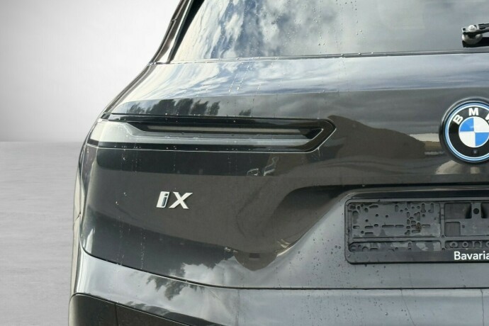 bmw-ix-elektrisitet-2022-big-11
