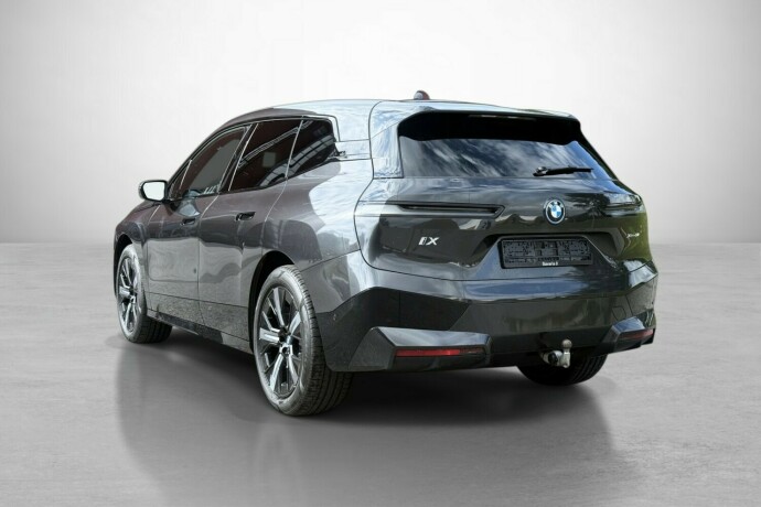 bmw-ix-elektrisitet-2022-big-8