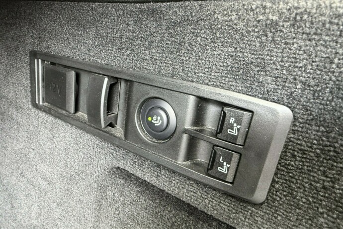 bmw-ix-elektrisitet-2022-big-48