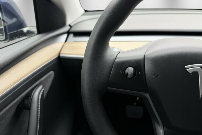 tesla-model-y-elektrisitet-2025-big-15