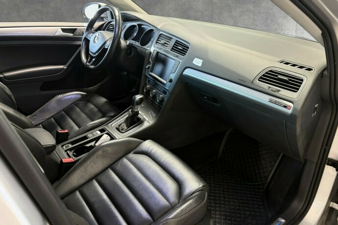 volkswagen-golf-elektrisitet-2016-big-23