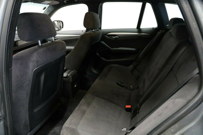 bmw-x1-diesel-2012-big-11