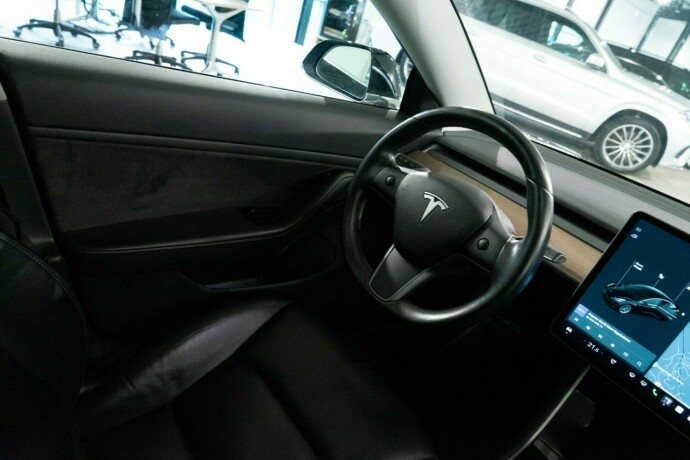 tesla-model-3-elektrisitet-2019-big-8
