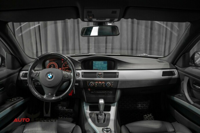 bmw-320i-bensin-2010-big-29