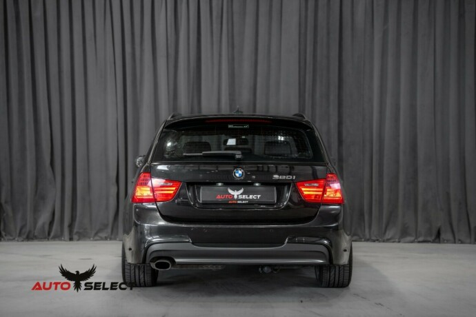 bmw-320i-bensin-2010-big-8