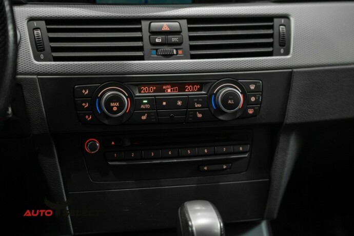 bmw-320i-bensin-2010-big-30