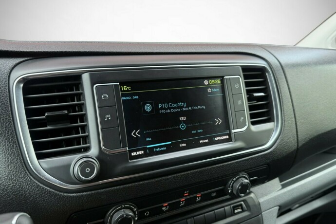 peugeot-e-expert-elektrisitet-2021-big-24