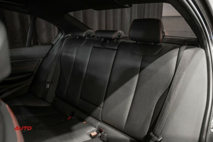 bmw-320d-diesel-2012-big-15