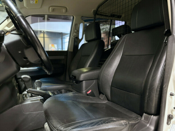 mitsubishi-pajero-diesel-2014-big-8