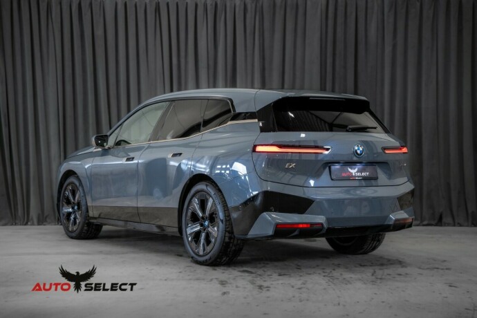 bmw-ix-elektrisitet-2022-big-61