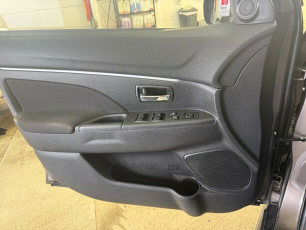 mitsubishi-asx-diesel-2011-big-23
