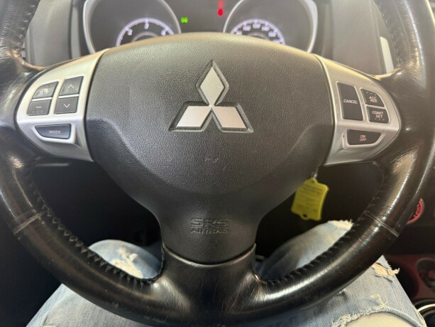 mitsubishi-asx-diesel-2011-big-10