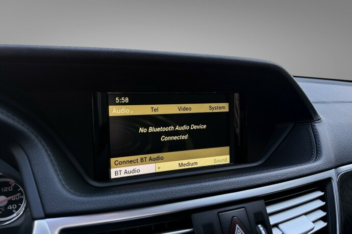 mercedes-benz-e63-bensin-2011-big-17
