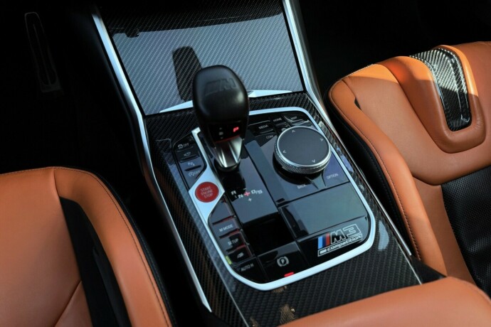 bmw-m3-bensin-2021-big-20