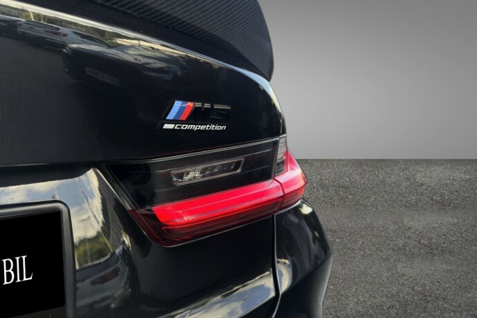 bmw-m3-bensin-2021-big-4