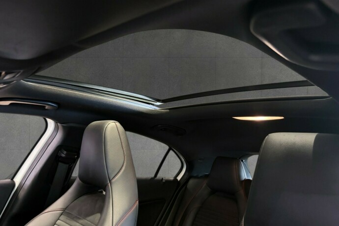 mercedes-benz-a180-bensin-2014-big-26