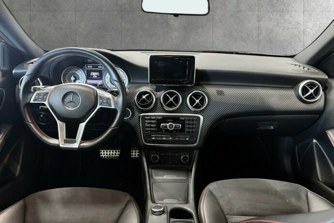 mercedes-benz-a180-bensin-2014-big-14