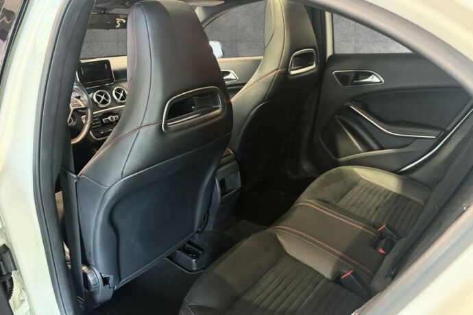 mercedes-benz-a180-bensin-2014-big-10
