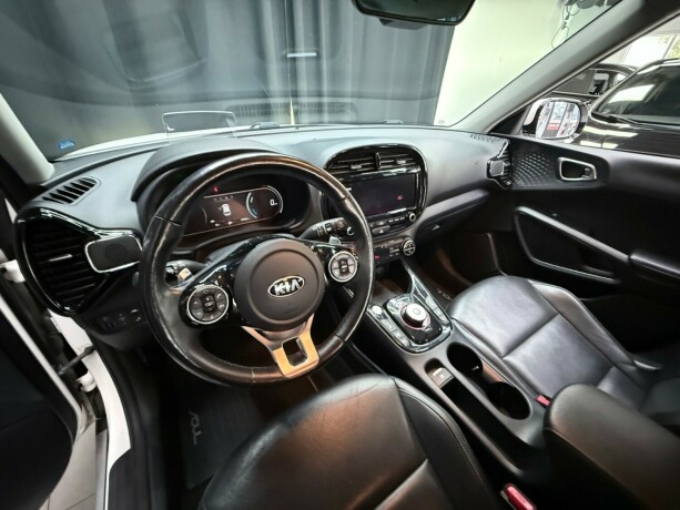 kia-e-soul-elektrisitet-2021-big-13
