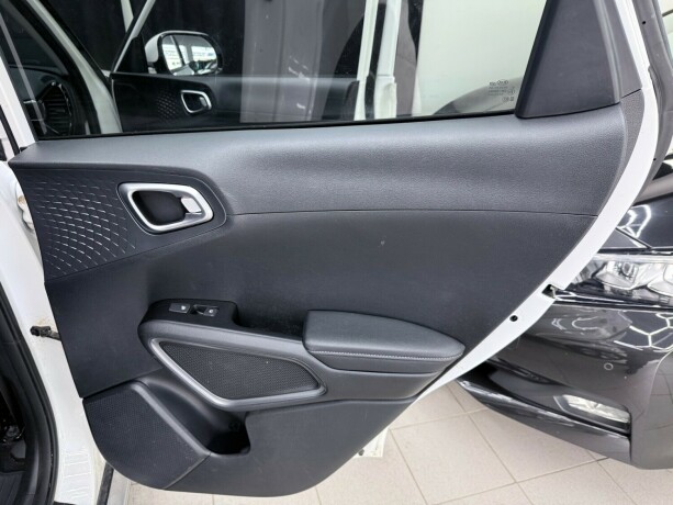 kia-e-soul-elektrisitet-2021-big-29
