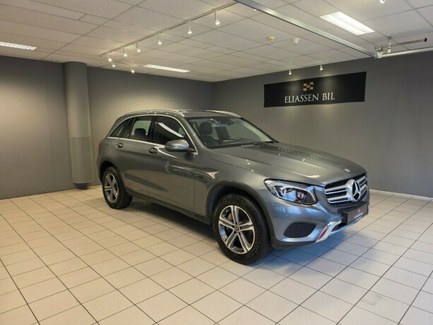 mercedes-benz-glc350-e-plug-in-petrol-2018-big-10