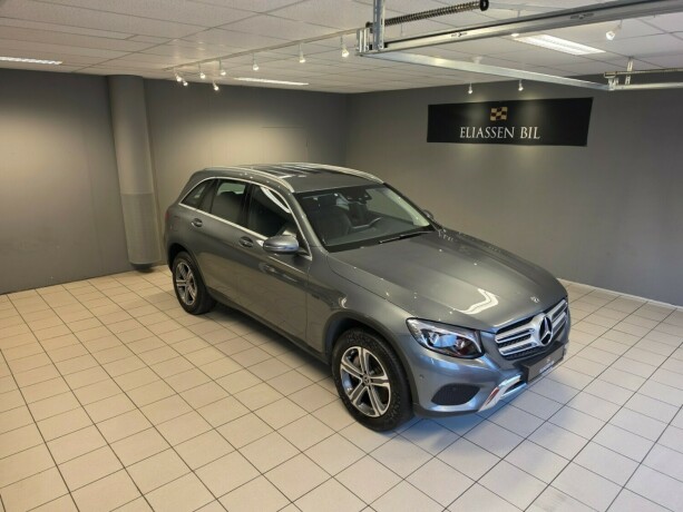 mercedes-benz-glc350-e-plug-in-petrol-2018-big-1